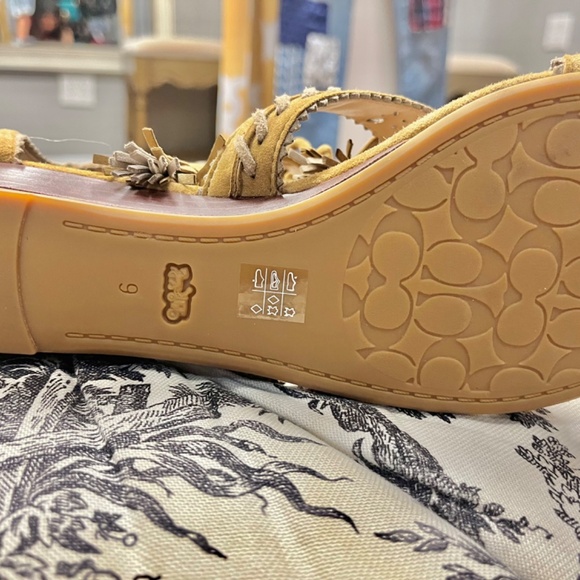 Coach Via Demi Wedge Sandals Size 9 - Picture 4 of 5